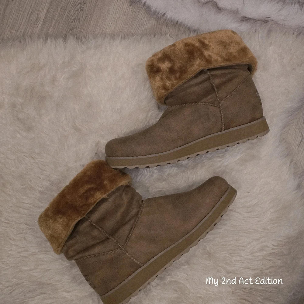 Skechers Chestnut Tan Faux Fur Lined Winter Boots Button Detail Size 10 - Picture 2 of 10
